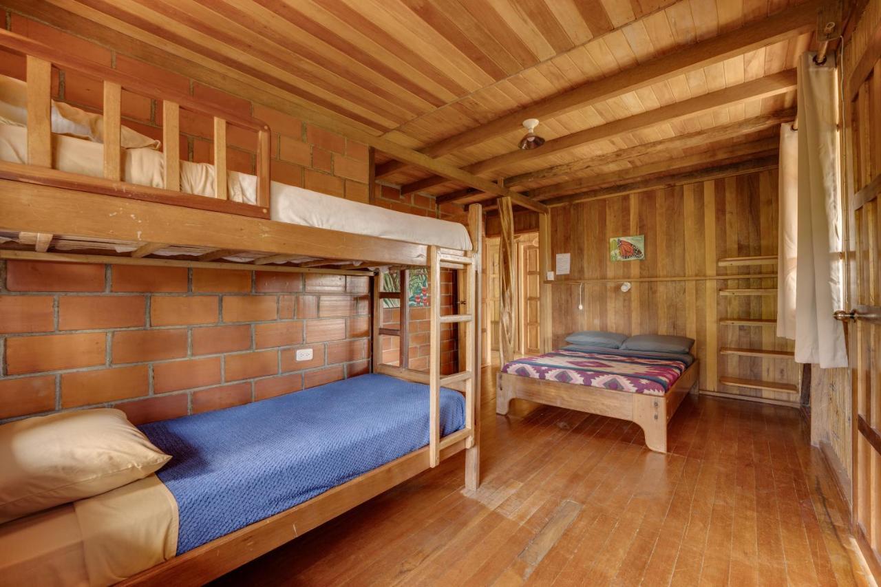Hostal Pakay Tena Buitenkant foto