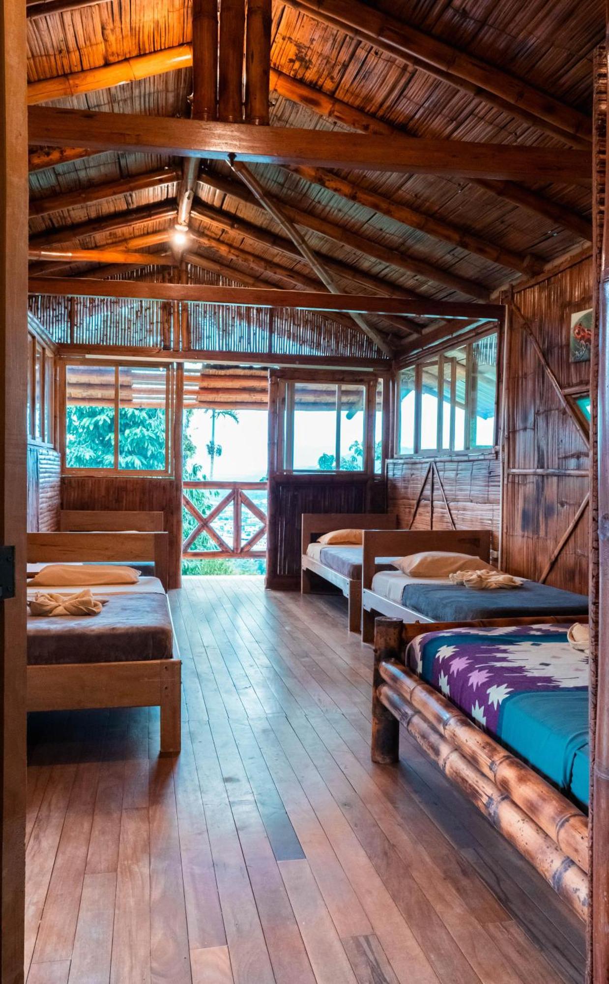 Hostal Pakay Tena Buitenkant foto