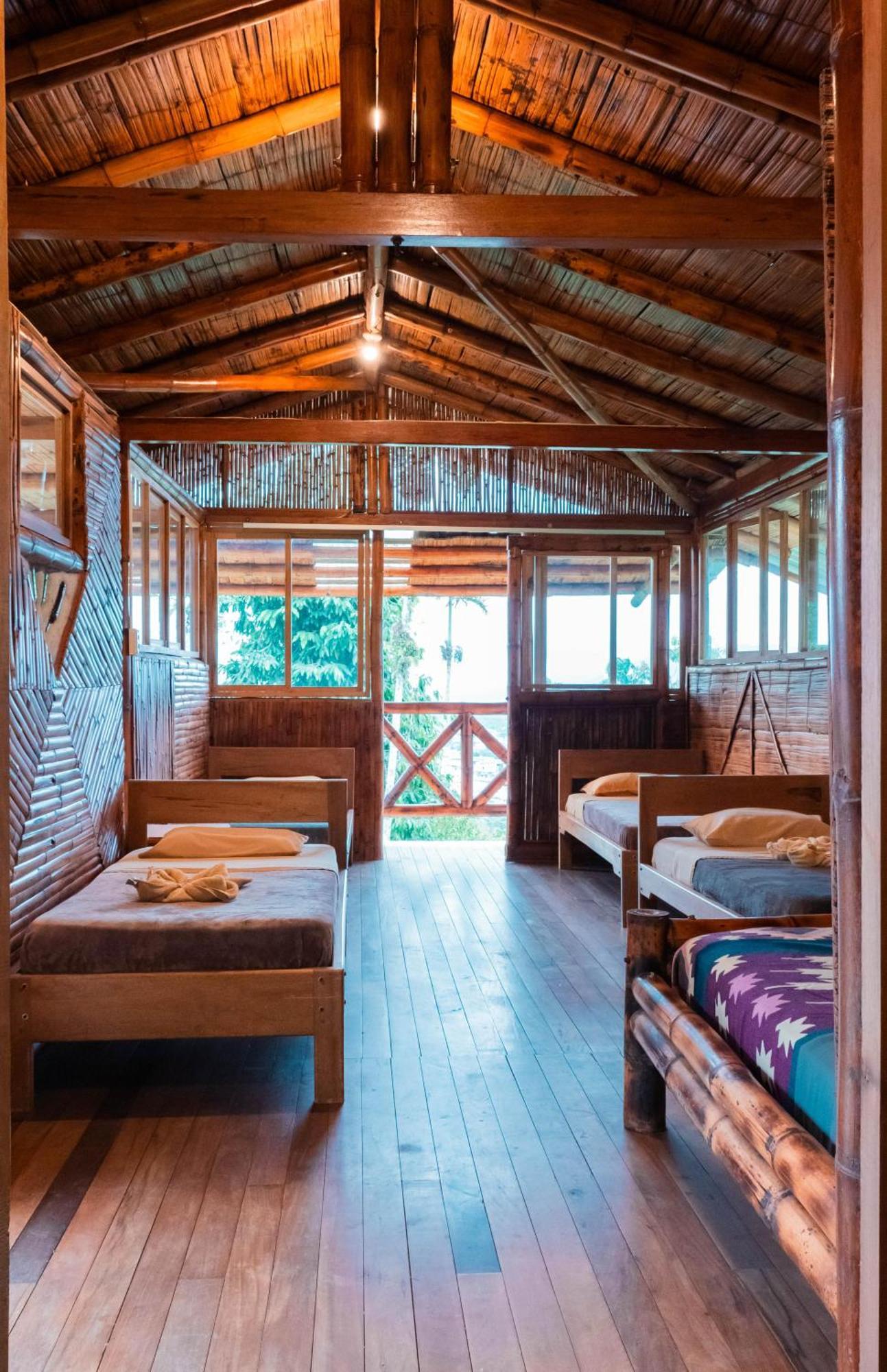 Hostal Pakay Tena Buitenkant foto