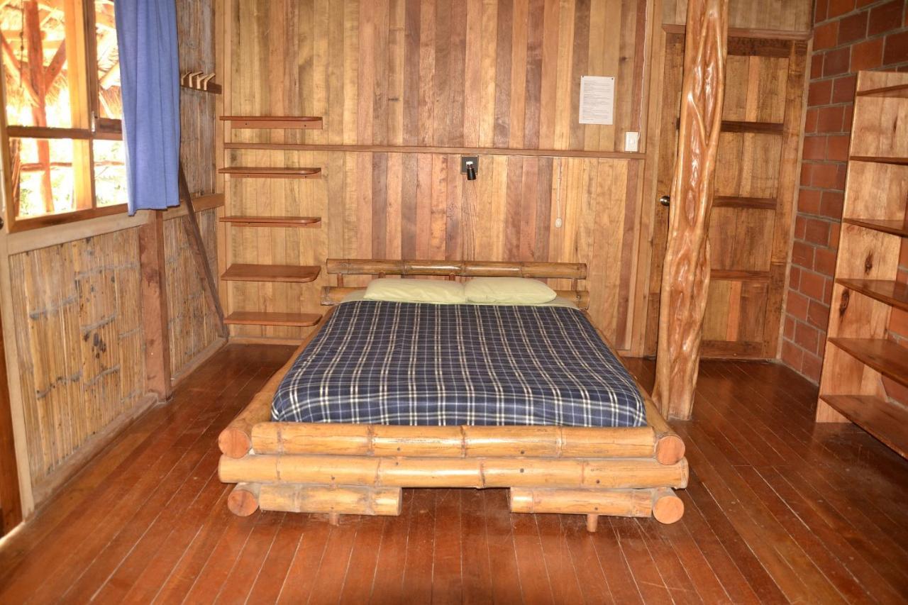 Hostal Pakay Tena Buitenkant foto